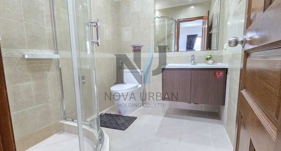 For rent 4 bedrooms townhouse in Bang Lamung, Chonburi