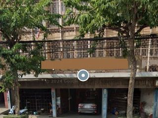 Casa adosada en venta de 2 habitaciones en Chom Thong, Bangkok
