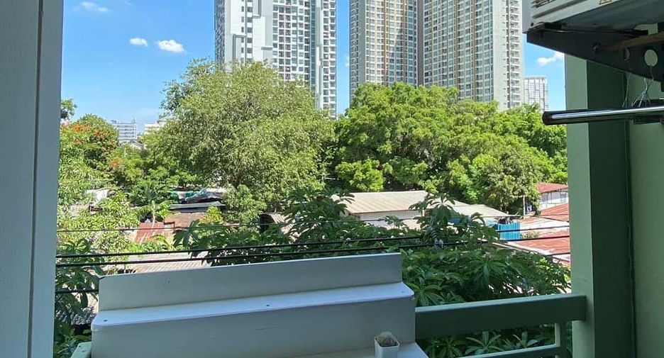 For rent 2 bedrooms condo in Suan Luang, Bangkok