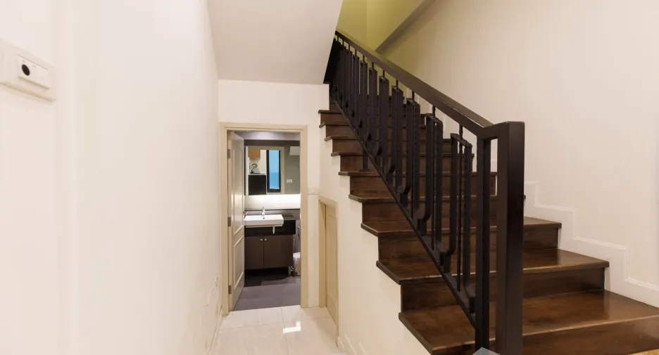 À louer 3 chambres maison à Yan Nawa, Bangkok