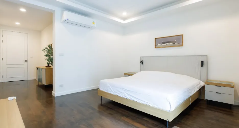 À louer 3 chambres maison à Yan Nawa, Bangkok