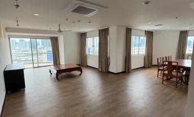 À louer 3 chambres appartement à Sathon, Bangkok