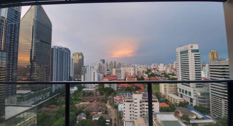 Condo en venta de 2 habitaciones en Watthana, Bangkok