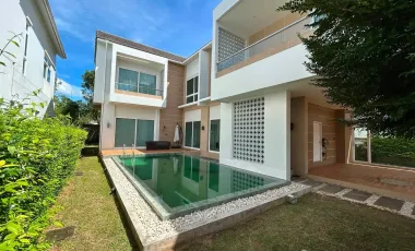 For rent 3 bedrooms villa in Mueang Phuket, Phuket
