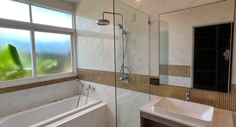 For rent 3 bedrooms villa in Mueang Phuket, Phuket