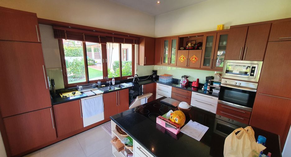Villa zum Kauf mit 4 Zimmer in Hua Hin, Prachuap Khiri Khan