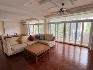For rent 4 bedrooms apartment in Sathon, Bangkok