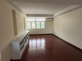 For rent 4 bedrooms apartment in Sathon, Bangkok