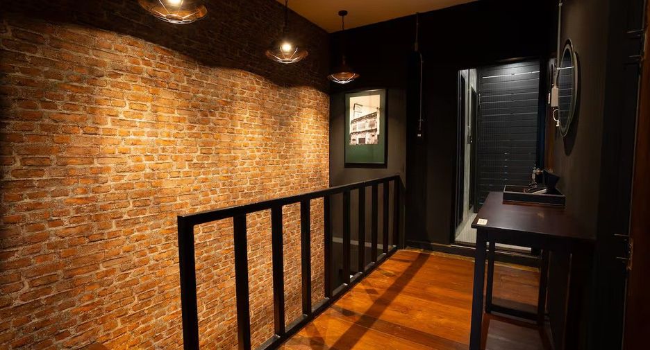 Casa adosada en venta de 3 habitaciones en Bang Rak, Bangkok