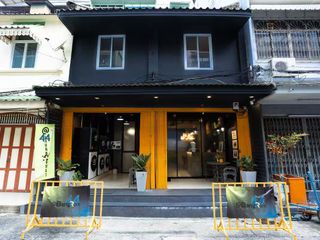 Casa adosada en venta de 3 habitaciones en Bang Rak, Bangkok