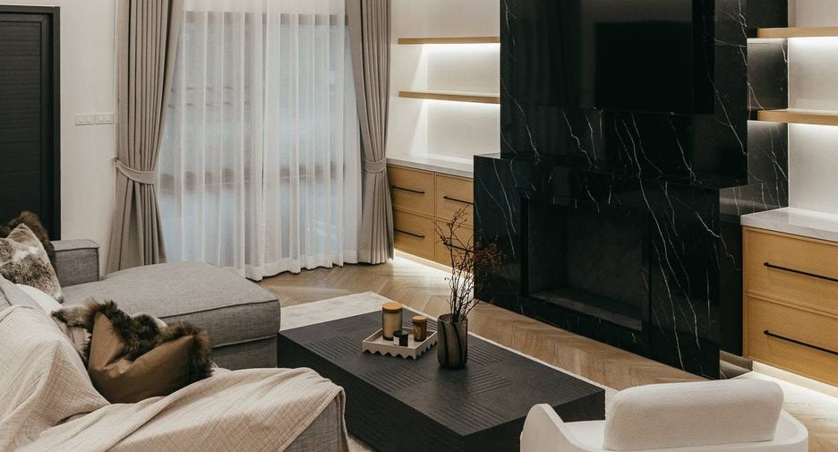 Reihenhaus zur Miete mit 5 Zimmer in Khlong Toei, Bangkok