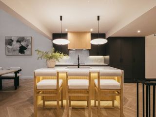 For rent 5 bedrooms townhouse in Khlong Toei, Bangkok