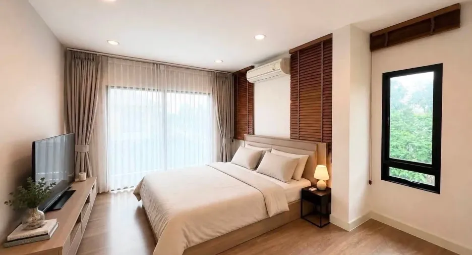 À vendre et à louer 4 chambres maison à Bang Khen, Bangkok