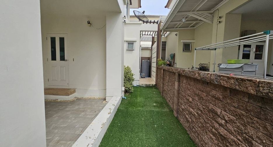 Casa en venta de 3 habitaciones en Bang Khun Thian, Bangkok