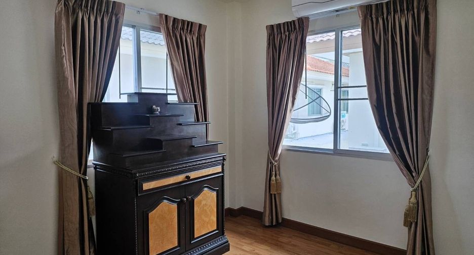 Casa en venta de 3 habitaciones en Bang Khun Thian, Bangkok
