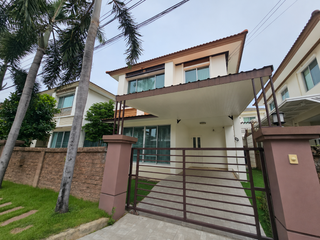 Casa en venta de 3 habitaciones en Bang Khun Thian, Bangkok