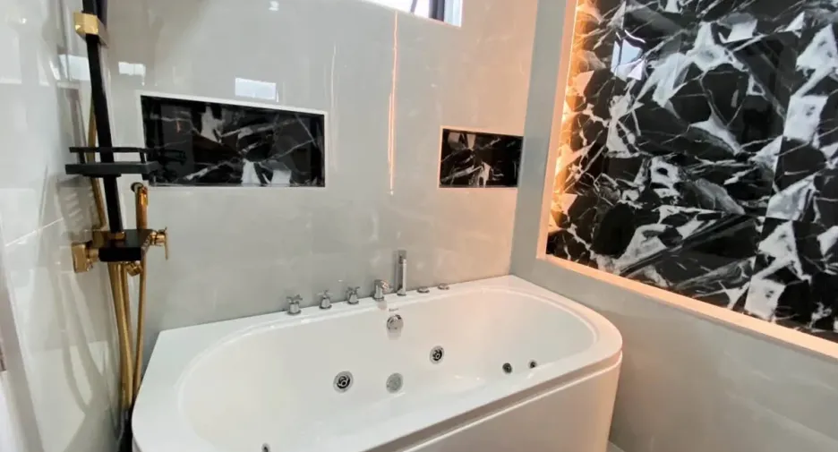 For rent 4 bedrooms house in Bang Lamung, Chonburi