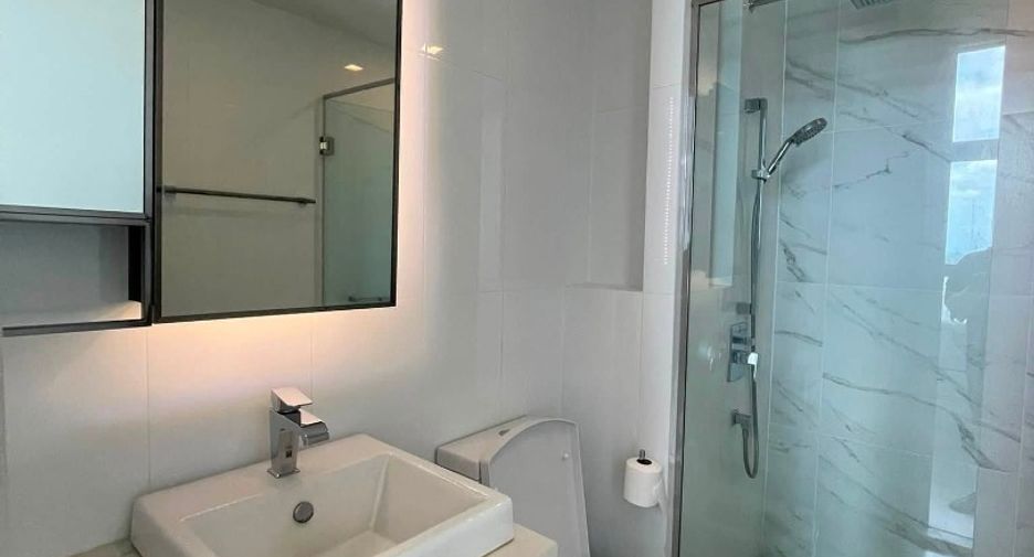 For rent 1 bed condo in Phra Khanong, Bangkok
