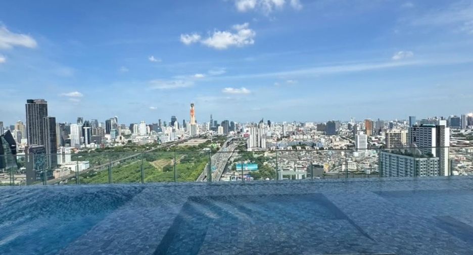 Condo en alquiler de 1 habitaciones en Huai Khwang, Bangkok