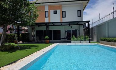 Casa en alquiler de 3 habitaciones en Bang Lamung, Chonburi