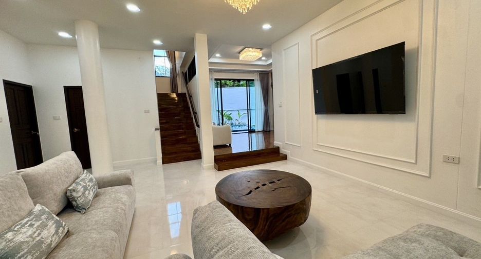 À vendre 5 chambres villa à Hang Dong, Chiang Mai