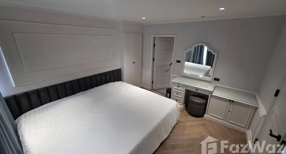 For rent 3 bedrooms condo in Bang Lamung, Chonburi