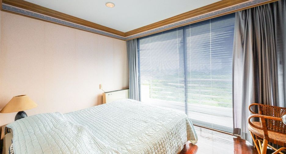For sale 3 ベッドルーム condo in Bang Lamung, Chonburi
