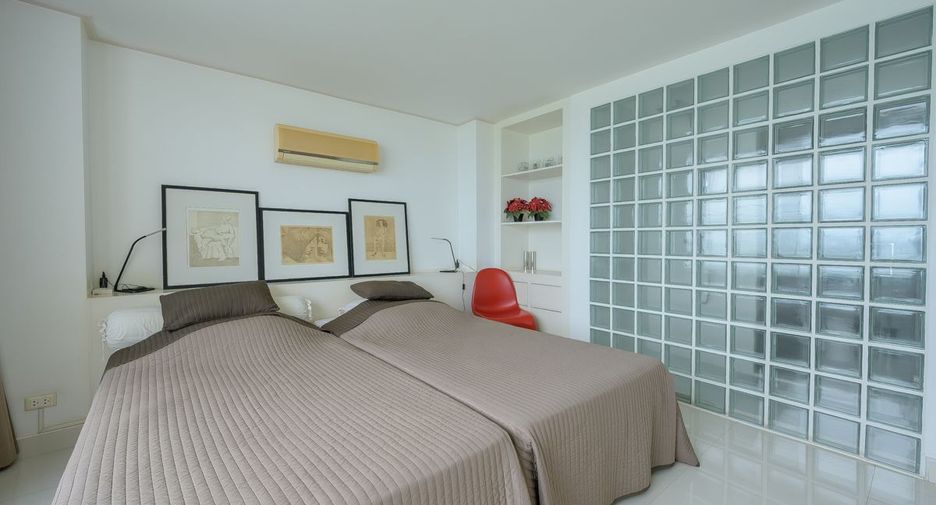 For sale 3 ベッドルーム condo in Bang Lamung, Chonburi