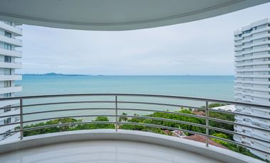 For sale 3 ベッドルーム condo in Bang Lamung, Chonburi