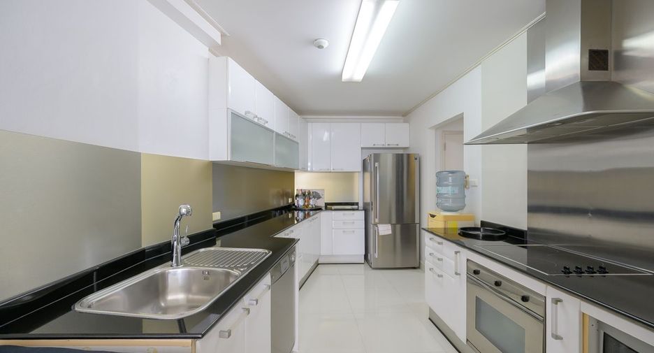 For sale 3 ベッドルーム condo in Bang Lamung, Chonburi