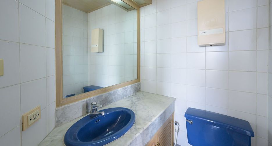 For sale 3 ベッドルーム condo in Bang Lamung, Chonburi