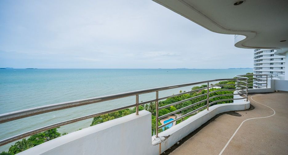 For sale 3 ベッドルーム condo in Bang Lamung, Chonburi