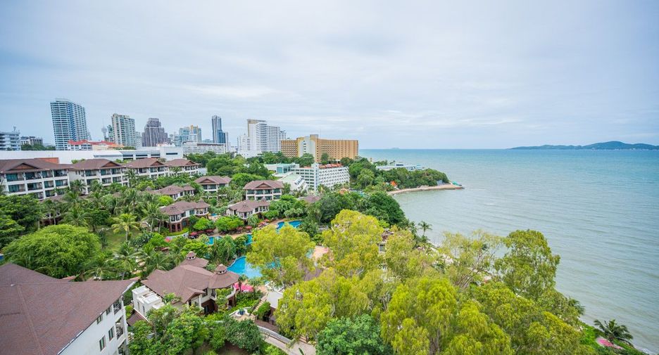 For sale 3 ベッドルーム condo in Bang Lamung, Chonburi