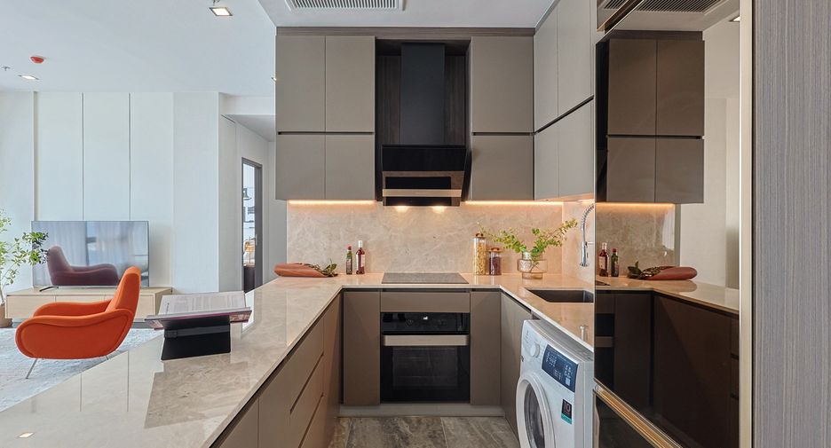 For sale 3 bedrooms condo in Ratchathewi, Bangkok