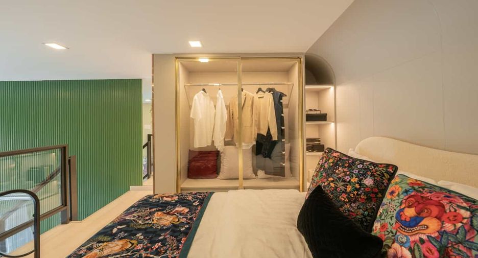 For sale 2 bedrooms condo in Khlong San, Bangkok