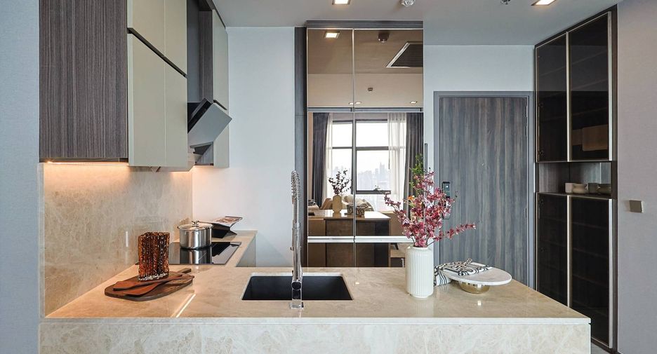 For sale 2 bedrooms condo in Ratchathewi, Bangkok