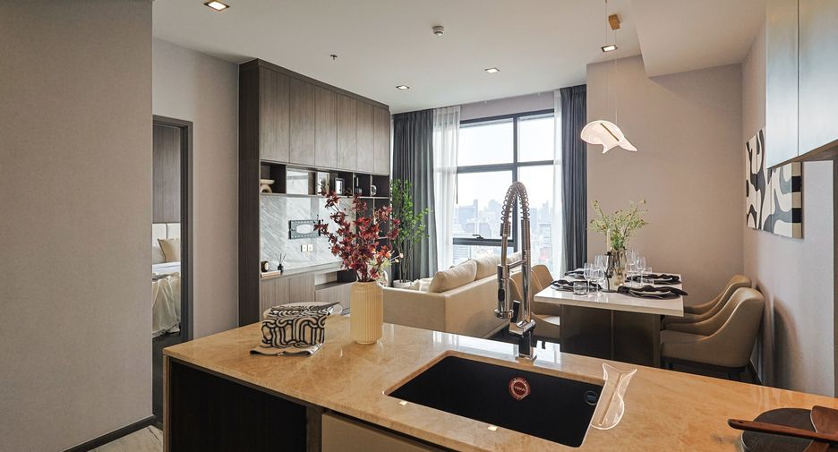 For sale 2 bedrooms condo in Ratchathewi, Bangkok