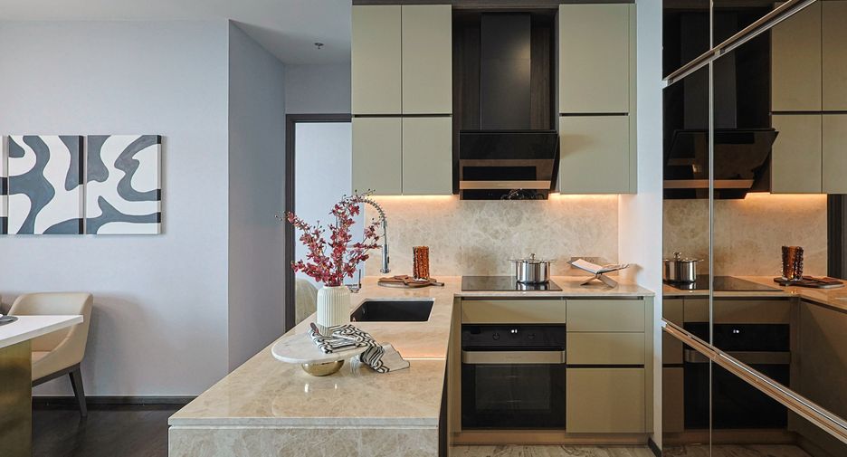For sale 2 bedrooms condo in Ratchathewi, Bangkok