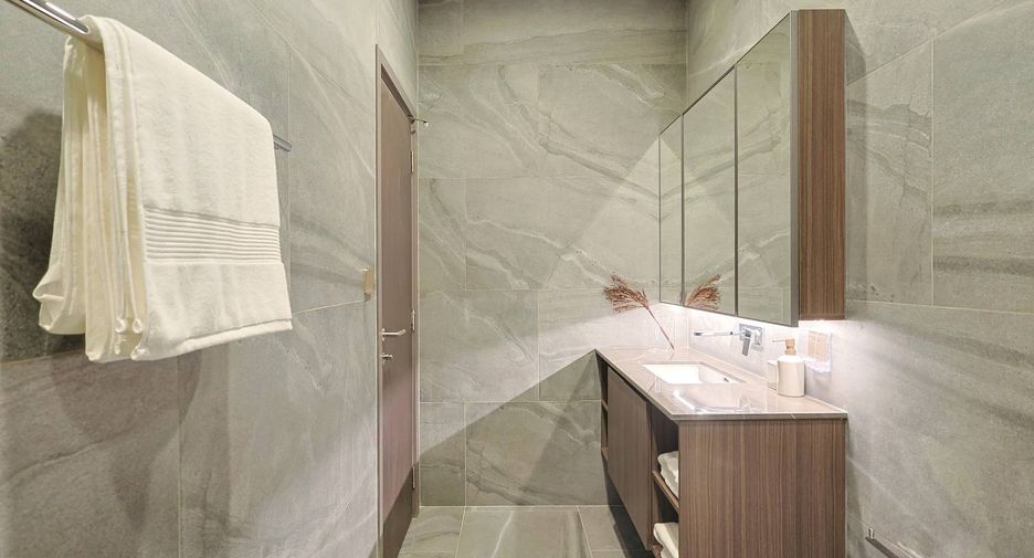 For sale 2 bedrooms condo in Ratchathewi, Bangkok