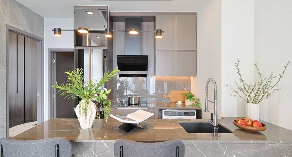 For sale 2 bedrooms condo in Ratchathewi, Bangkok