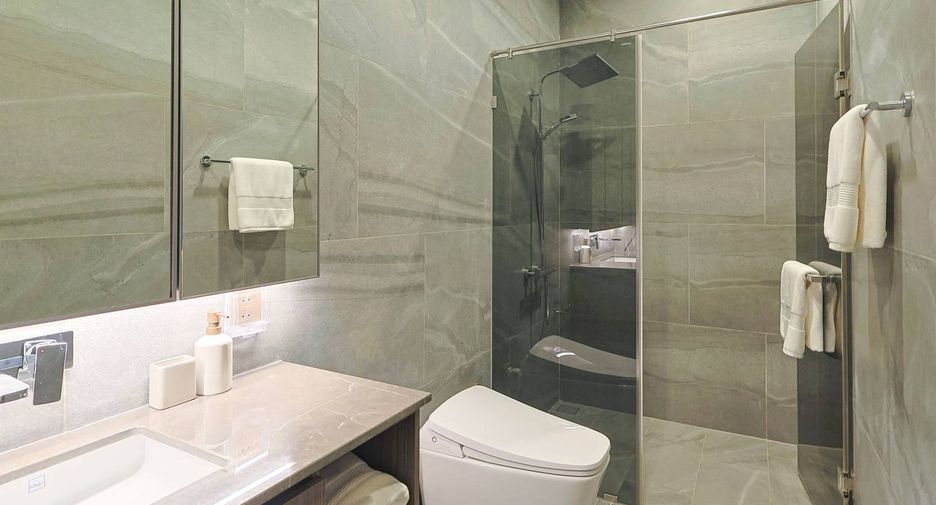 For sale 2 bedrooms condo in Ratchathewi, Bangkok