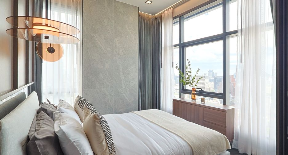 For sale 2 bedrooms condo in Ratchathewi, Bangkok
