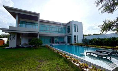 Haus zum Kauf mit 4 Zimmer in Hua Hin, Prachuap Khiri Khan