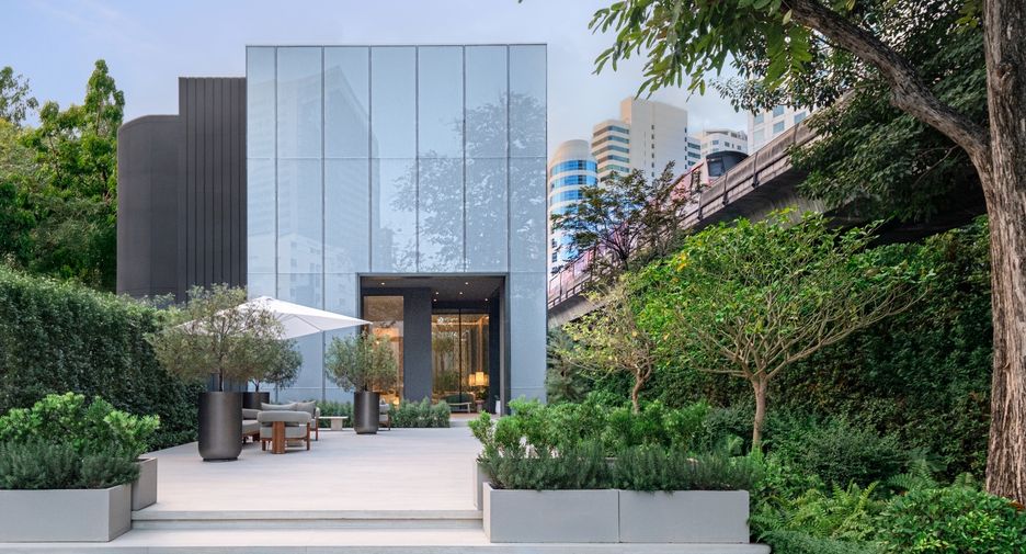 Condo en venta de 2 habitaciones en Khlong Toei, Bangkok