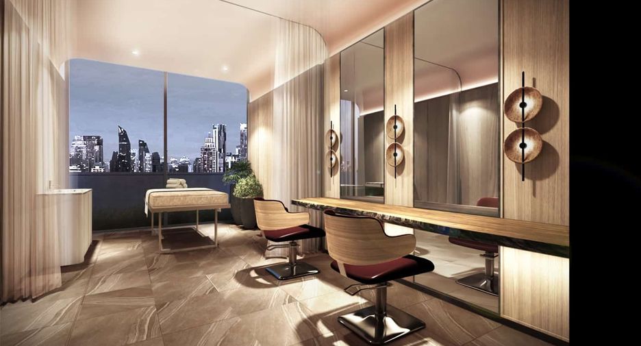 For sale 1 bed condo in Khlong Toei, Bangkok