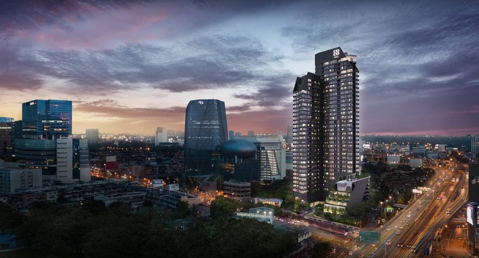 For sale 1 bed condo in Khlong Toei, Bangkok