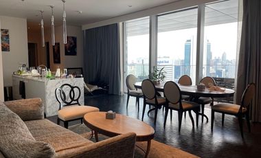 For sale 3 ベッドルーム condo in Sathon, Bangkok