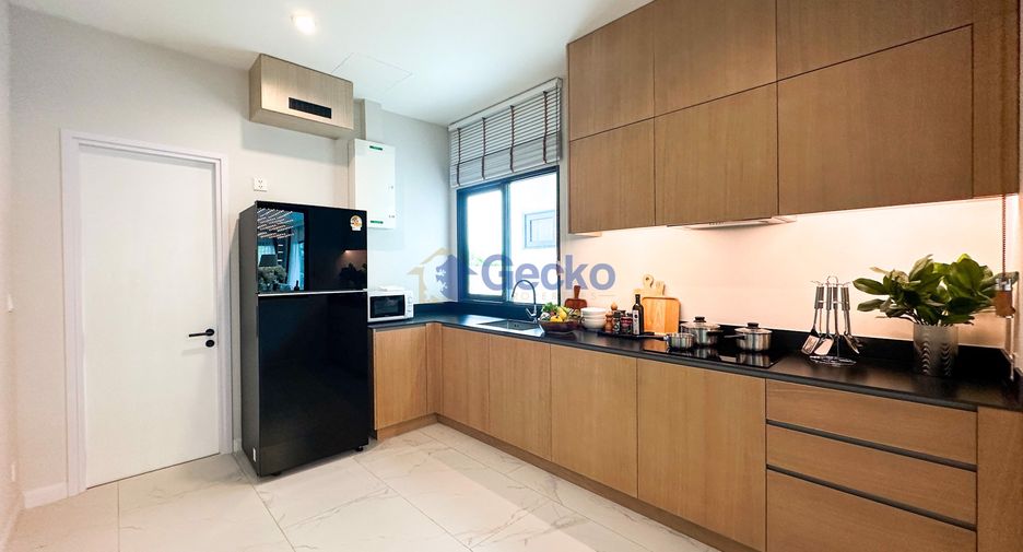 Haus zur Miete mit 4 Zimmer in Bang Lamung, Chonburi