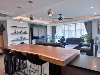 For rent 3 bedrooms condo in Bang Lamung, Chonburi