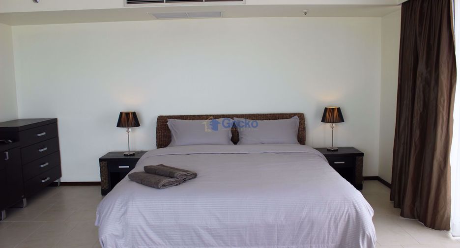 For rent 3 bedrooms condo in Bang Lamung, Chonburi